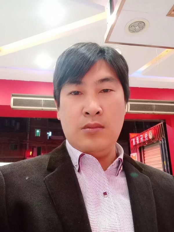 奔跑的第二张照片--安溪相亲网