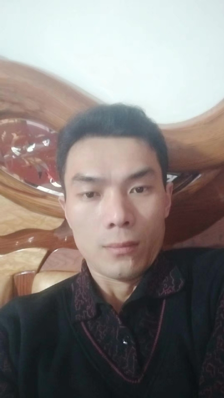 错把真心喂了狗的第四张照片--安溪相亲网
