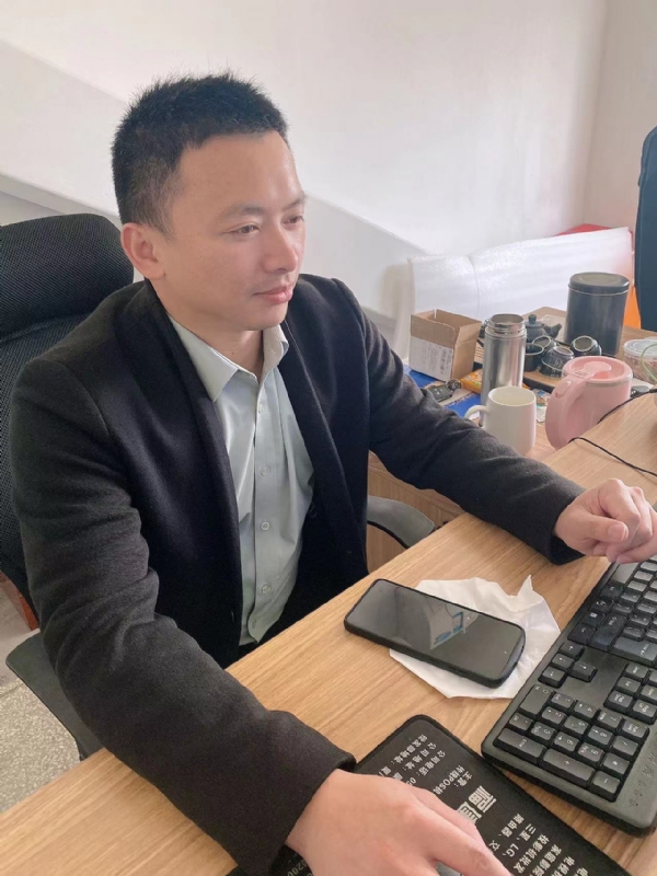 落叶知秋的第一张照片--安溪相亲网