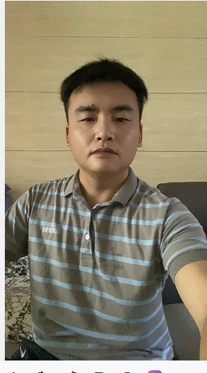 走在红毯那一天的第二张照片--安溪相亲网